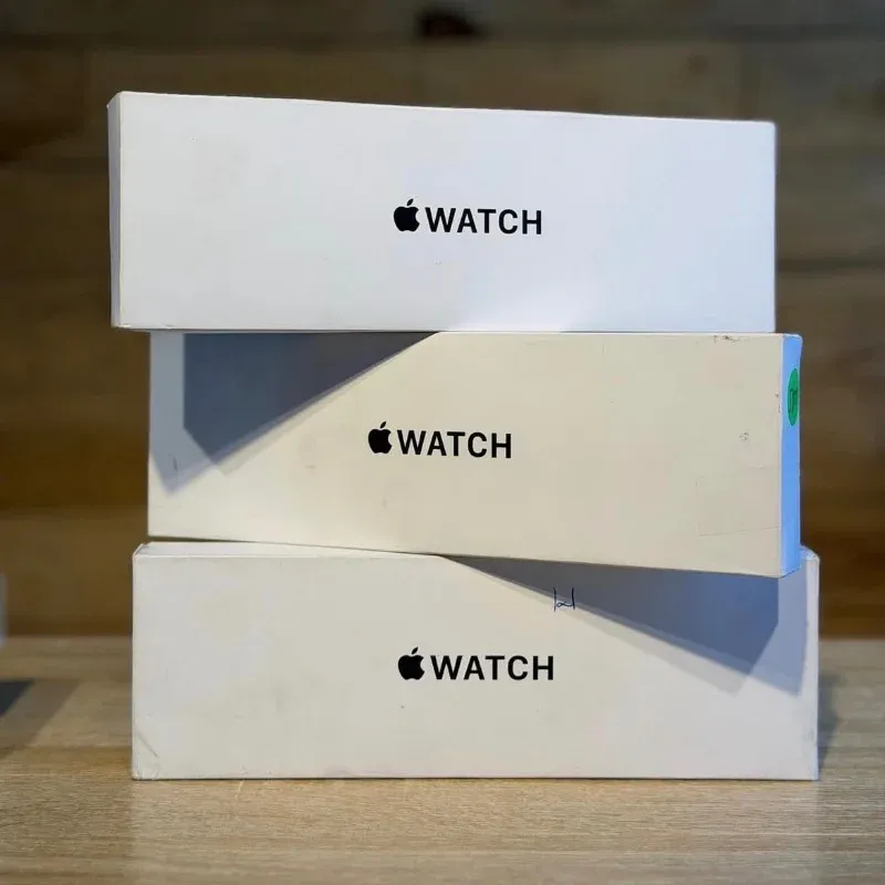 Apple Watch SE 3 - 40mm - photo 1