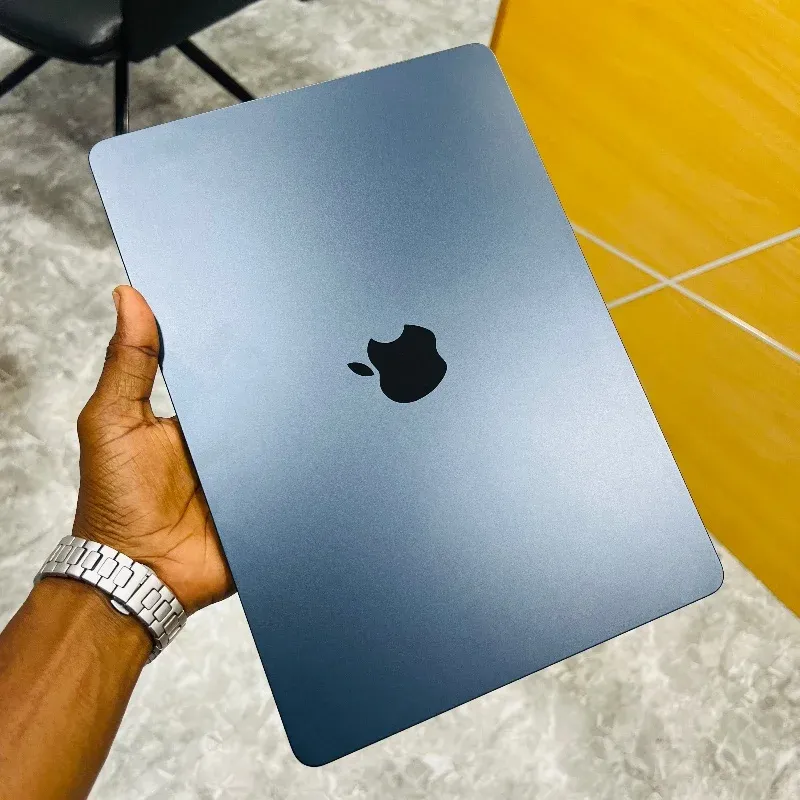 APPLE MACBOOK AIR M2 13” – 256Go 16Ram - photo 1